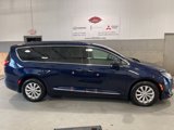 Used 2017 Chrysler Pacifica Touring-L image 3
