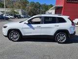 Used 2019 Jeep Cherokee Latitude Plus image 2