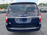 Used 2016 Chrysler Town & Country Touring w/ Driver Convenience Group image 6