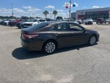 Used 2018 Toyota Camry LE image 5