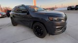 Used 2023 Jeep Cherokee Altitude Lux image 2