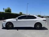 Used 2024 Toyota Camry SE image 3