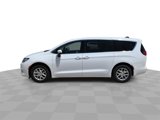 Used 2023 Chrysler Voyager LX image 4