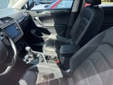 Used 2018 Volkswagen Tiguan SEL Premium image 2
