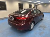 Used 2017 Kia Forte LX image 3