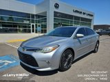 Used 2017 Toyota Avalon Touring image 1
