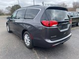Used 2018 Chrysler Pacifica Touring Plus image 2