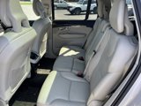 Used 2017 Volvo XC90 T6 Momentum w/ Vision Package image 5