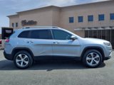 Used 2019 Jeep Cherokee Limited image 4