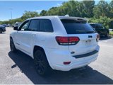Used 2019 Jeep Grand Cherokee Altitude image 4