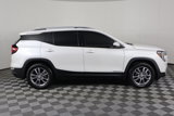 Used 2022 GMC Terrain SLT w/ Infotainment Package II image 5