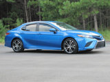 Used 2018 Toyota Camry SE image 3