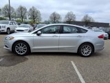 Used 2017 Ford Fusion SE w/ Fusion SE Technology Package image 2