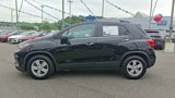 Used 2020 Chevrolet Trax LT w/ LT Convenience Package image 5
