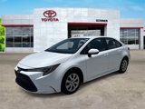 Used 2022 Toyota Corolla LE image 3
