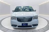 Used 2016 Chrysler Town & Country Touring image 2