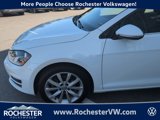 Used 2017 Volkswagen Golf SE image 2