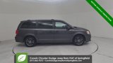Used 2017 Dodge Grand Caravan SXT image 2