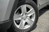 Used 2022 Jeep Compass Latitude image 2