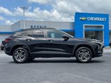 Used 2025 Chevrolet Trax LT image 2