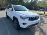 Used 2017 Jeep Grand Cherokee Limited image 2