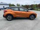Used 2019 Nissan Kicks SR w/ SR Premium Package image 2