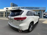 Used 2019 Toyota Highlander SE image 2