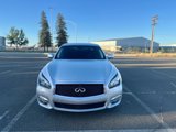 Used 2017 INFINITI Q70 3.7 image 2