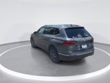 Used 2022 Volkswagen Tiguan SE image 5