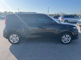 Used 2020 Kia Soul LX image 2