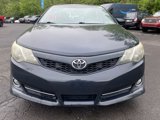 Used 2014 Toyota Camry SE image 2