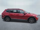 Used 2021 Volkswagen Tiguan SE w/ Panoramic Sunroof Package image 2