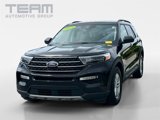 Used 2023 Ford Explorer XLT w/ Equipment Group 202A image 3
