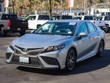 Used 2022 Toyota Camry SE image 3