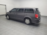 Used 2018 Dodge Grand Caravan SE w/ UConnect Hands-Free Group image 3