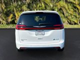 New 2025 Chrysler Pacifica Select image 4