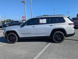 Used 2022 Jeep Grand Cherokee L Laredo image 6