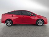 Used 2022 Toyota Prius XLE image 6