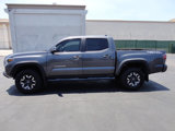 Used 2017 Toyota Tacoma TRD Off-Road image 3