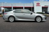 Used 2019 Toyota Camry LE image 3