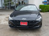 Used 2023 Hyundai Elantra SEL w/ Convenience Package image 2