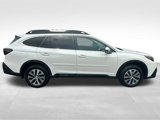 Used 2022 Subaru Outback Premium image 4