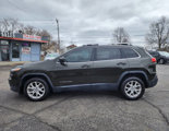 Used 2017 Jeep Cherokee Latitude image 3