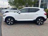 Used 2025 Volvo XC40 B5 Plus image 2
