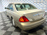 Used 2000 Toyota Avalon XL image 5