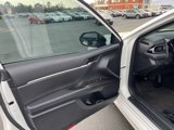 Used 2022 Toyota Camry SE image 5