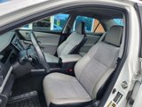 Used 2017 Toyota Camry SE image 4