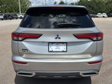 Used 2022 Mitsubishi Outlander ES image 4