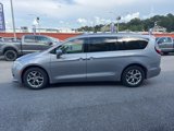 Used 2019 Chrysler Pacifica Limited image 6