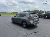 Used 2017 Nissan Rogue SL w/ SL Premium Package image 2